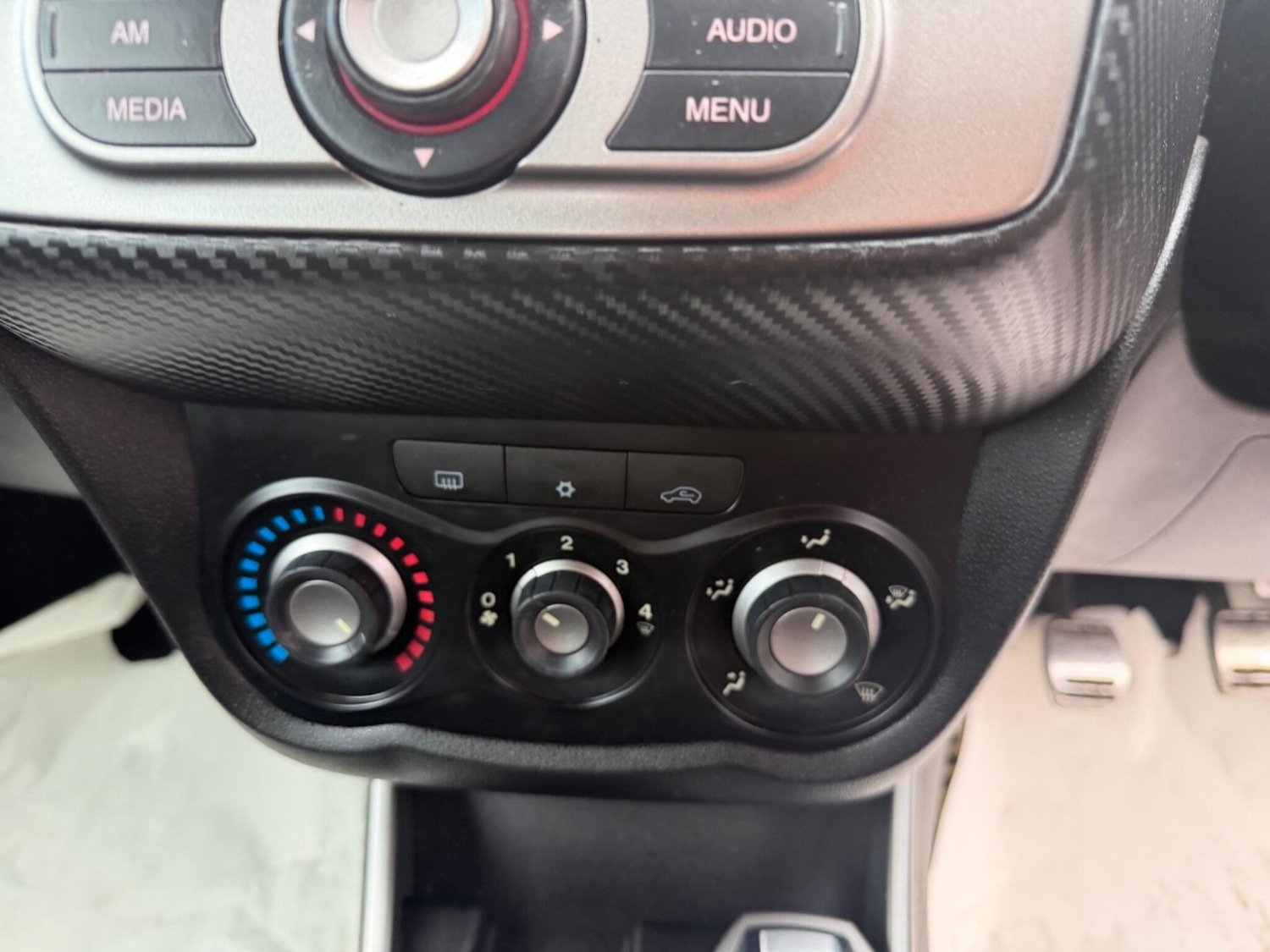 Used Alfa Romeo MiTo 2011 for sale - 77898664: Photo 37