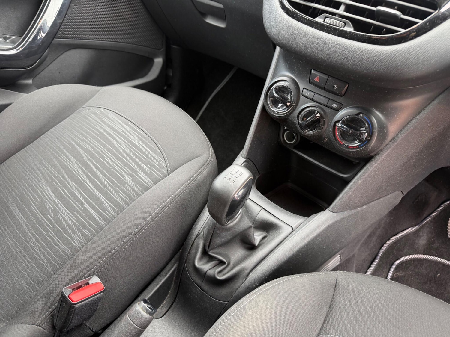 Used Peugeot 208 for sale - 77793863: Photo 17