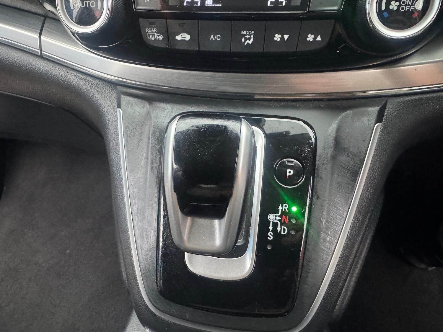 Used Honda CR-V 2016 for sale - 76926689: Photo 29