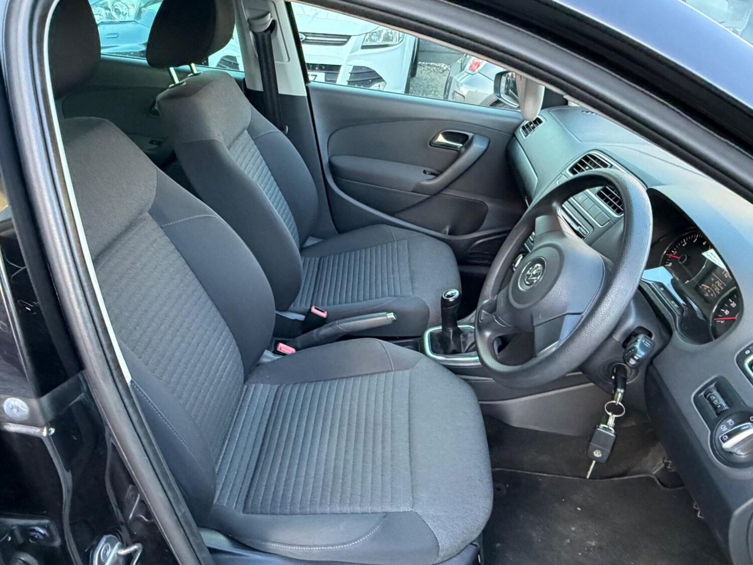 Used Volkswagen Polo 2012 for sale - 77723853: Photo 14