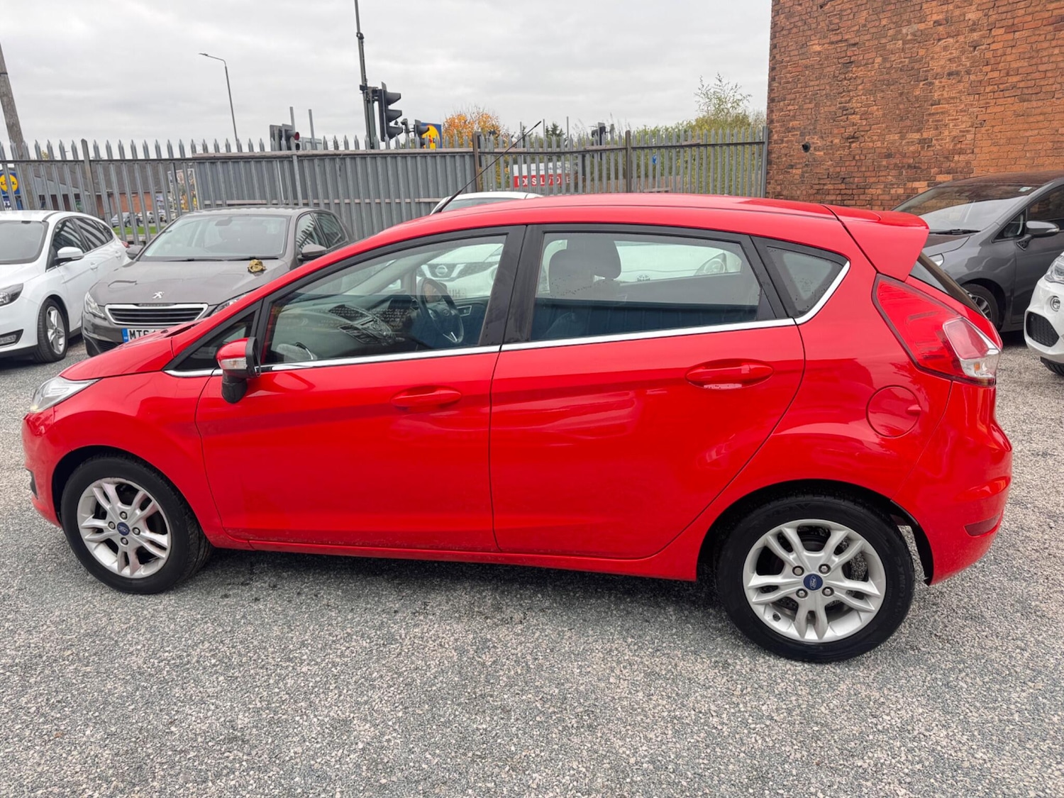 Used Ford Fiesta 2016 for sale - 76786932: Photo 14