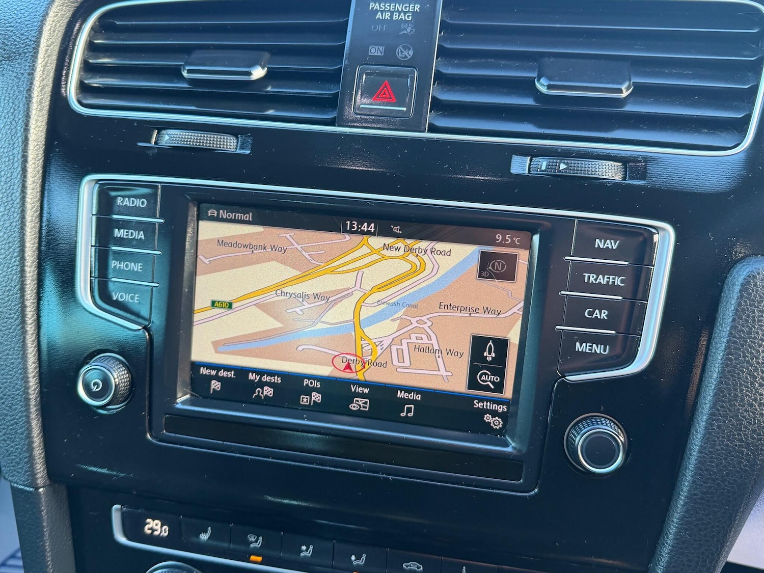 Used Volkswagen Golf 2016 for sale - 76935849: Photo 40