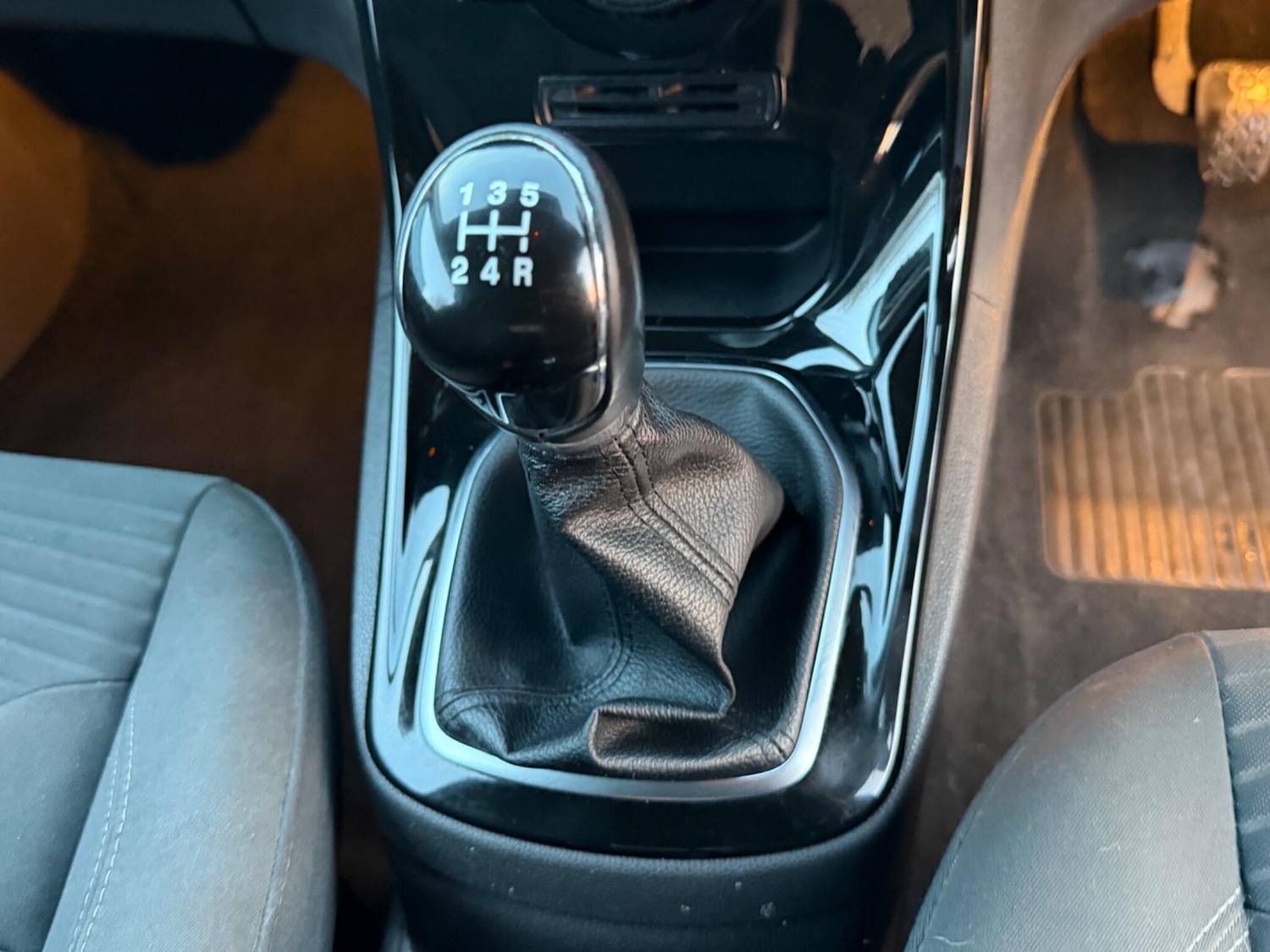 Used Ford Fiesta 2017 for sale - 77358958: Photo 15