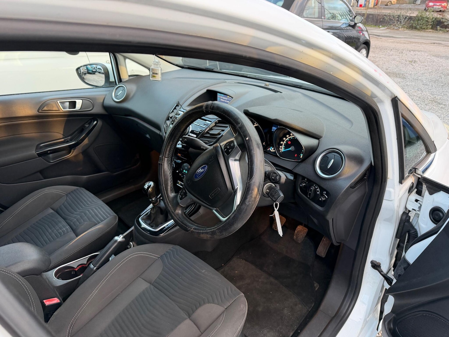 Used Ford Fiesta 2014 for sale - 77049992: Photo 32