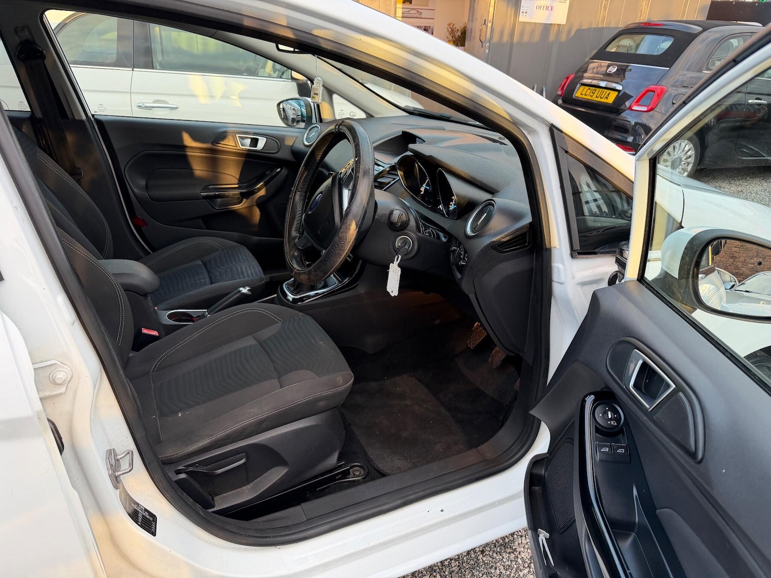 Used Ford Fiesta 2014 for sale - 77049992: Photo 35