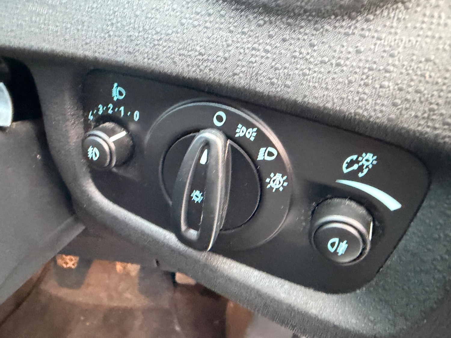 Used Ford Fiesta 2014 for sale - 77049992: Photo 37