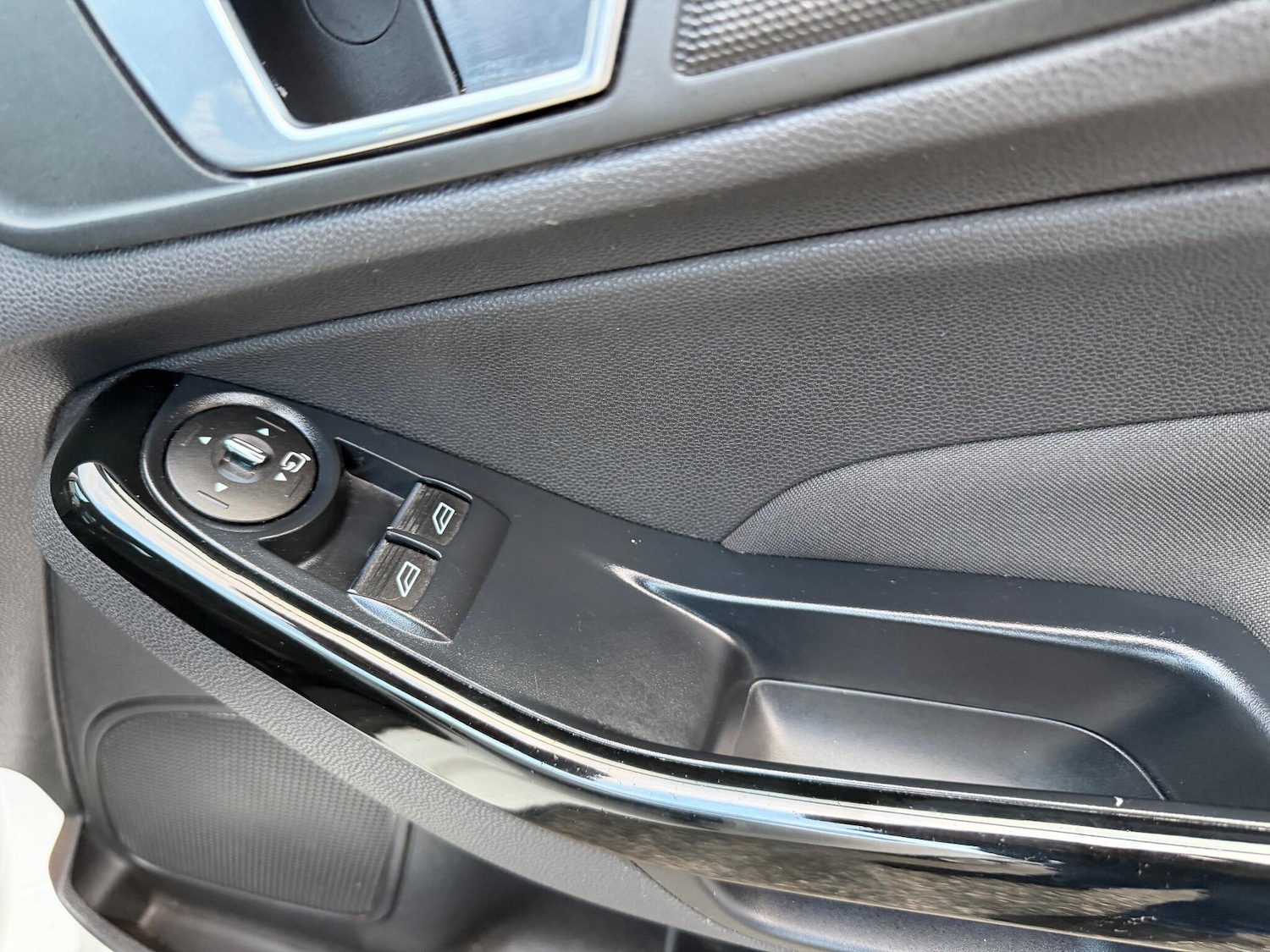 Used Ford Fiesta 2014 for sale - 77049992: Photo 41