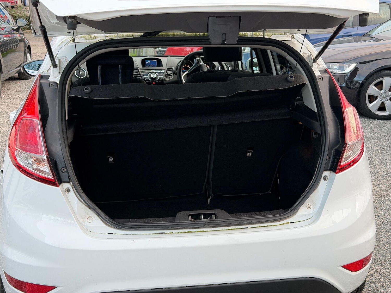 Used Ford Fiesta 2014 for sale - 77049992: Photo 46