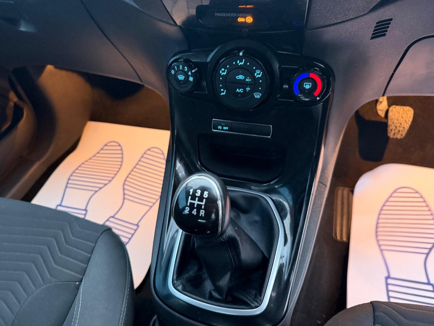 Used Ford Fiesta 2015 for sale - 77057215: Photo 22