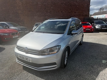 Used Volkswagen Touran 2017 for sale - 78215097: Photo