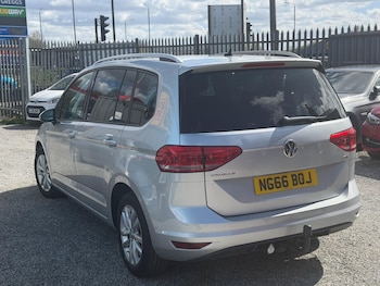 Used Volkswagen Touran 2017 for sale - 78215097: Photo