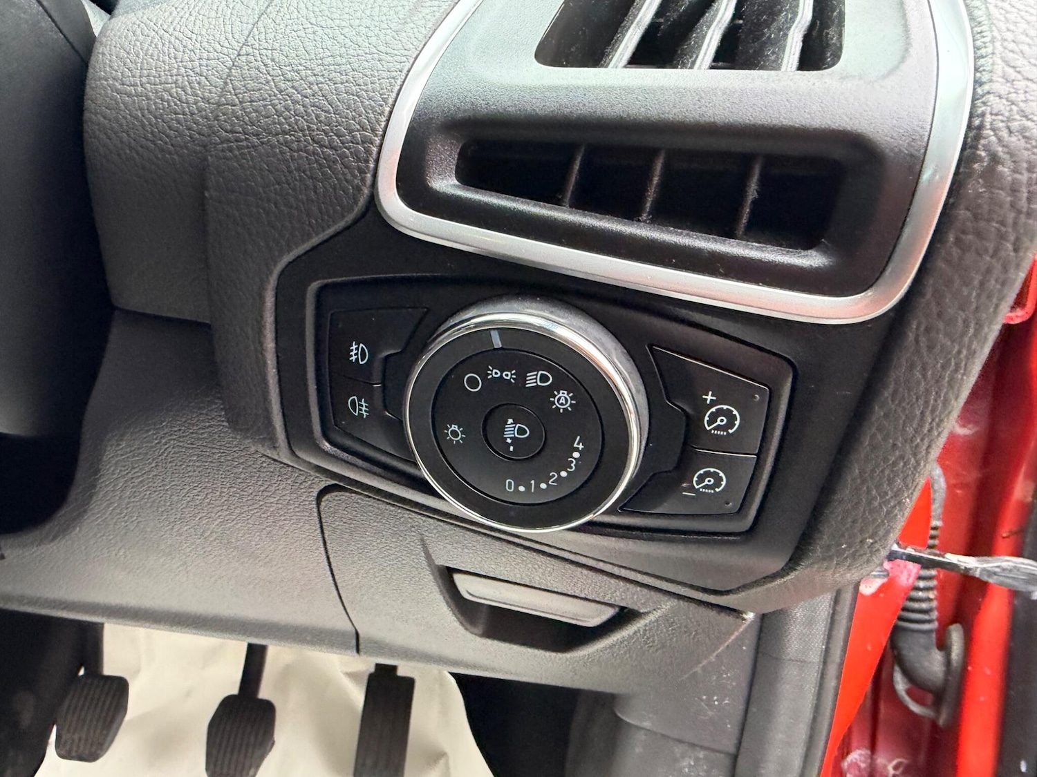 Used Ford Focus 2011 for sale - 78006947: Photo 23