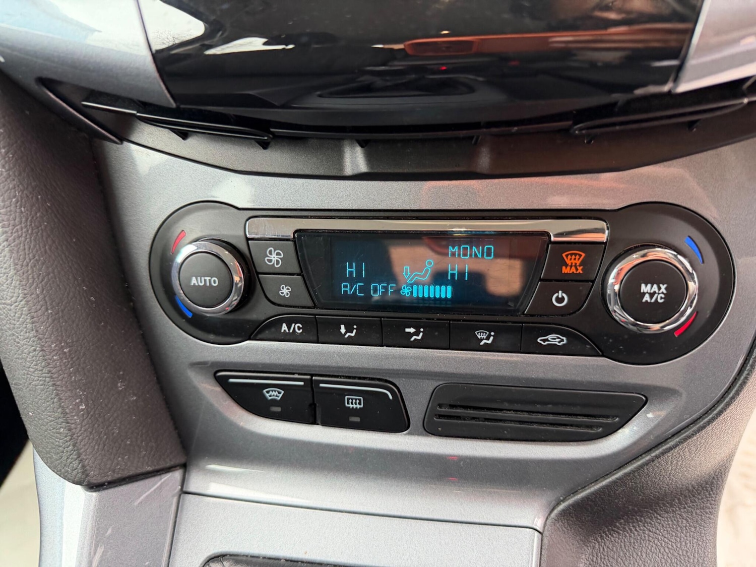 Used Ford Focus 2011 for sale - 78006947: Photo 42