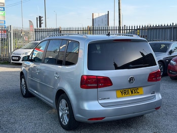 Used Volkswagen Touran 2011 for sale - 78623297: Photo