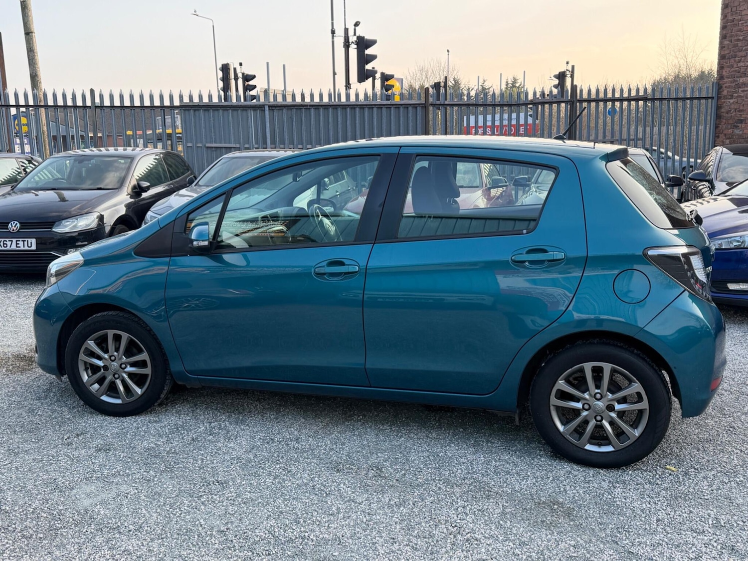 Used Toyota Yaris 2014 for sale - 77978465: Photo 18