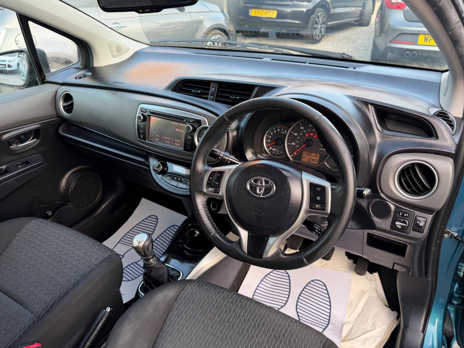 Used Toyota Yaris 2014 for sale - 77978465: Photo 27