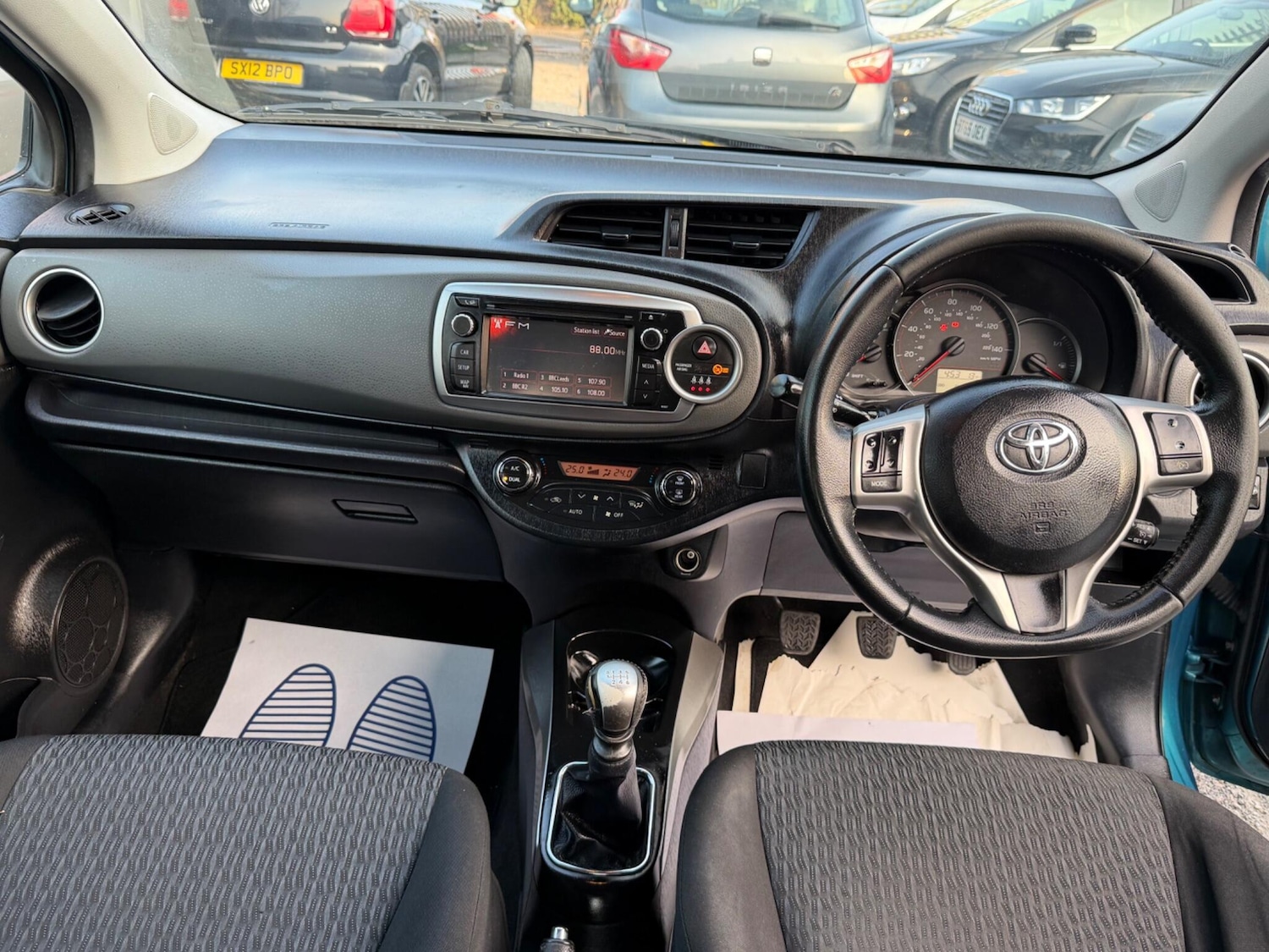 Used Toyota Yaris 2014 for sale - 77978465: Photo 30