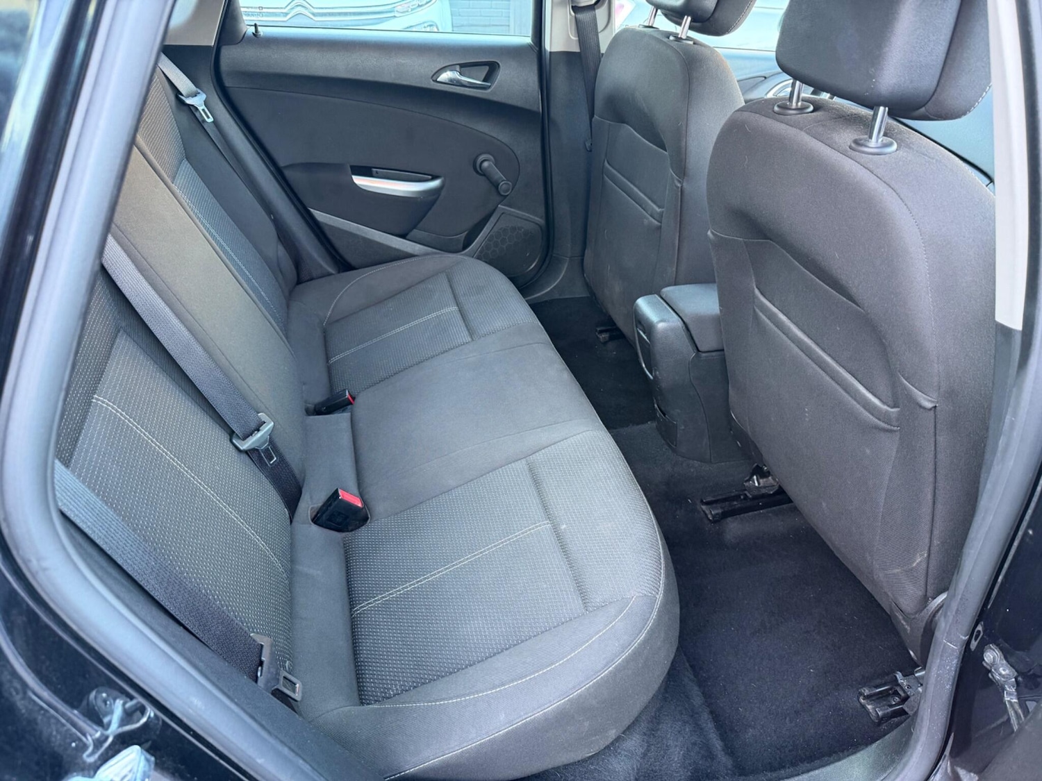 Used Vauxhall Astra 2011 for sale - 77982582: Photo 19