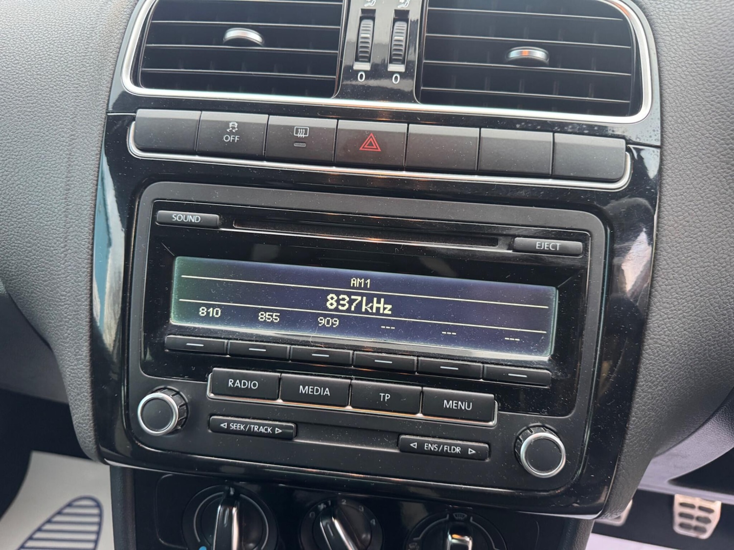 Used Volkswagen Polo 2012 for sale - 77238472: Photo 25