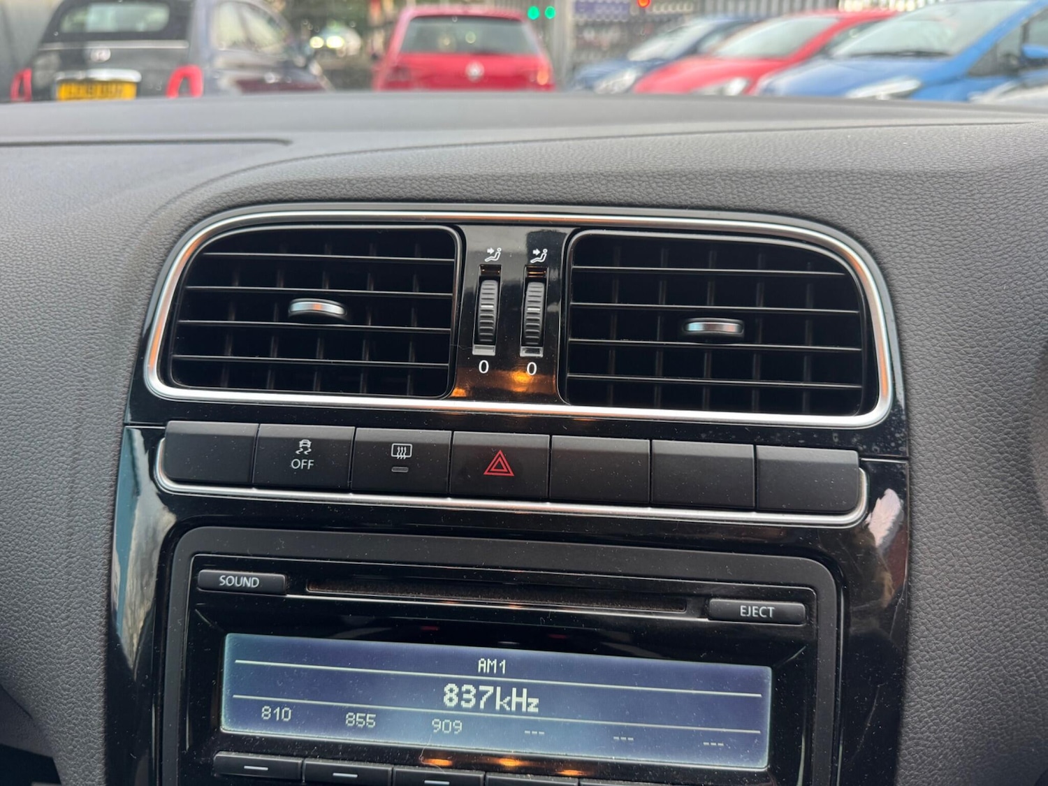 Used Volkswagen Polo 2012 for sale - 77238472: Photo 26