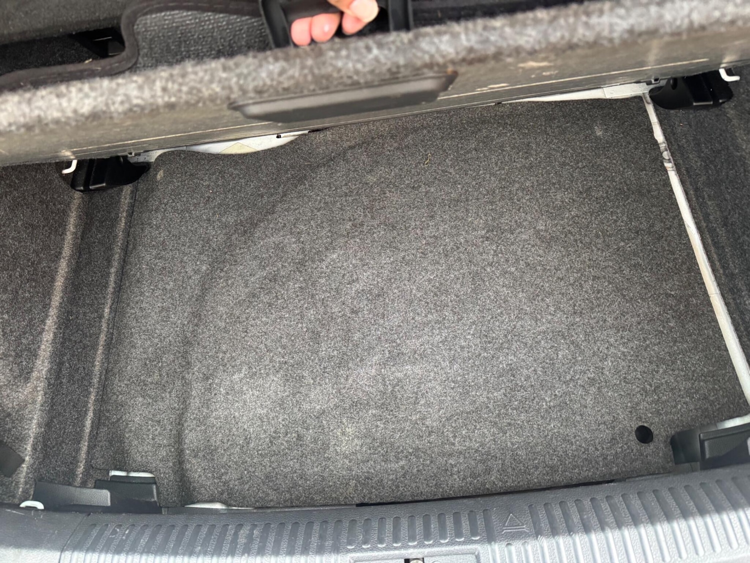 Used Volkswagen Polo 2012 for sale - 77238472: Photo 28