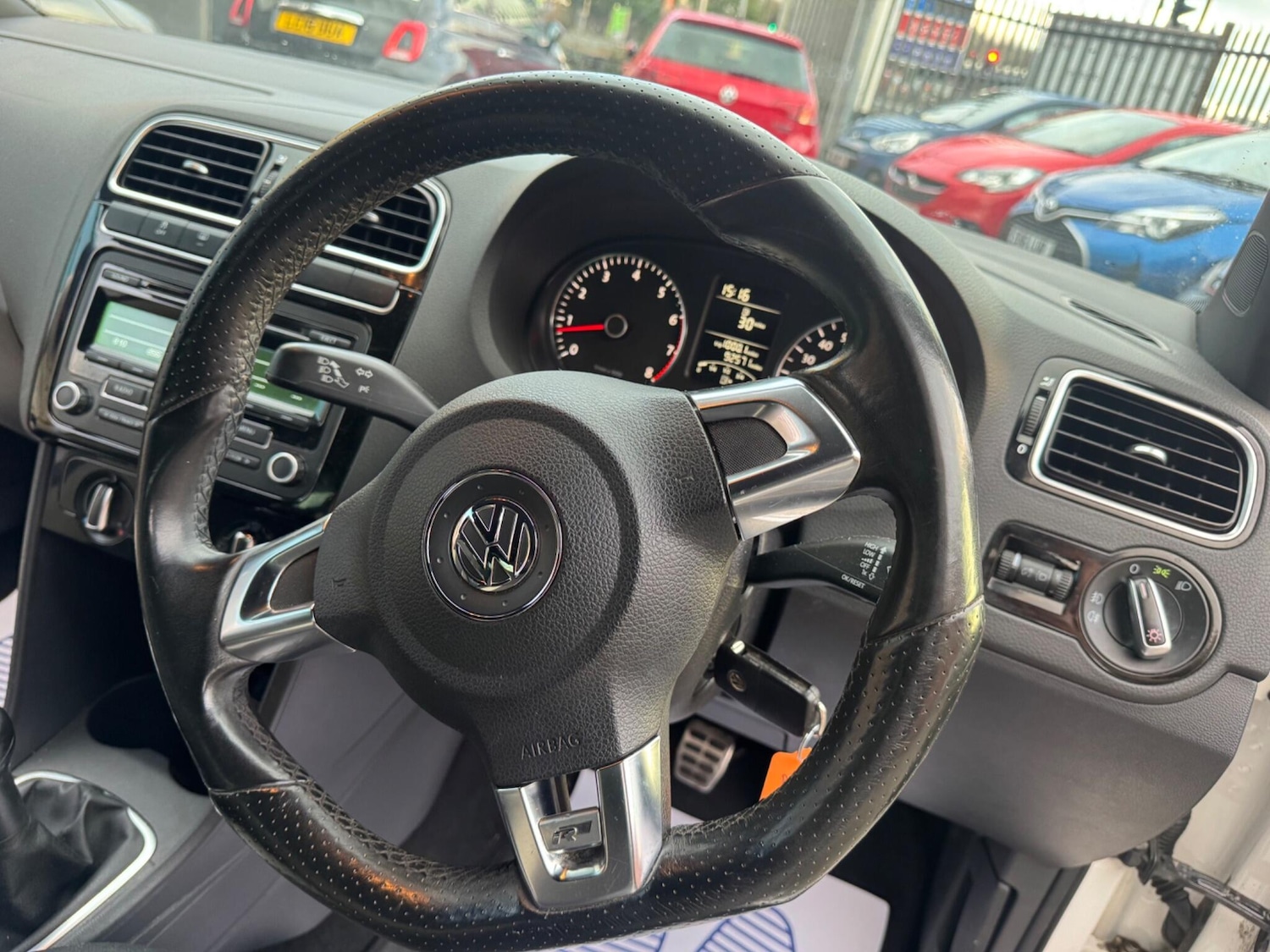 Used Volkswagen Polo 2012 for sale - 77238472: Photo 29