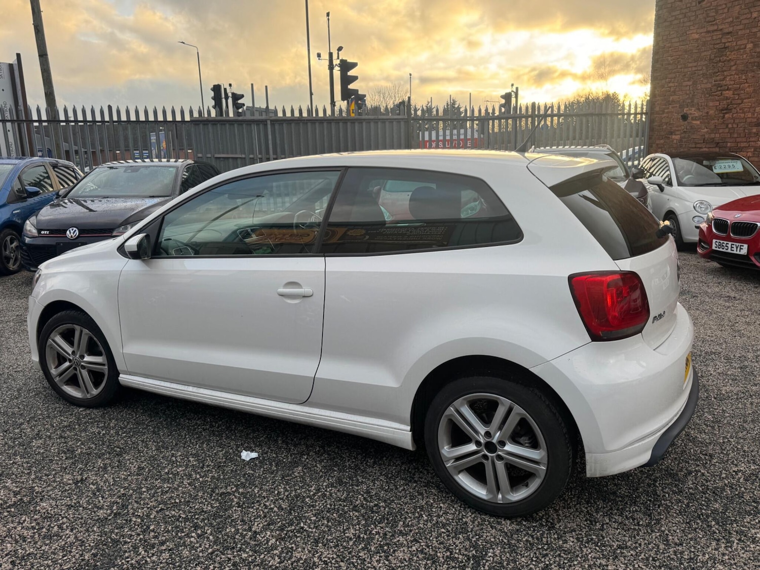 Used Volkswagen Polo 2012 for sale - 77238472: Photo 32