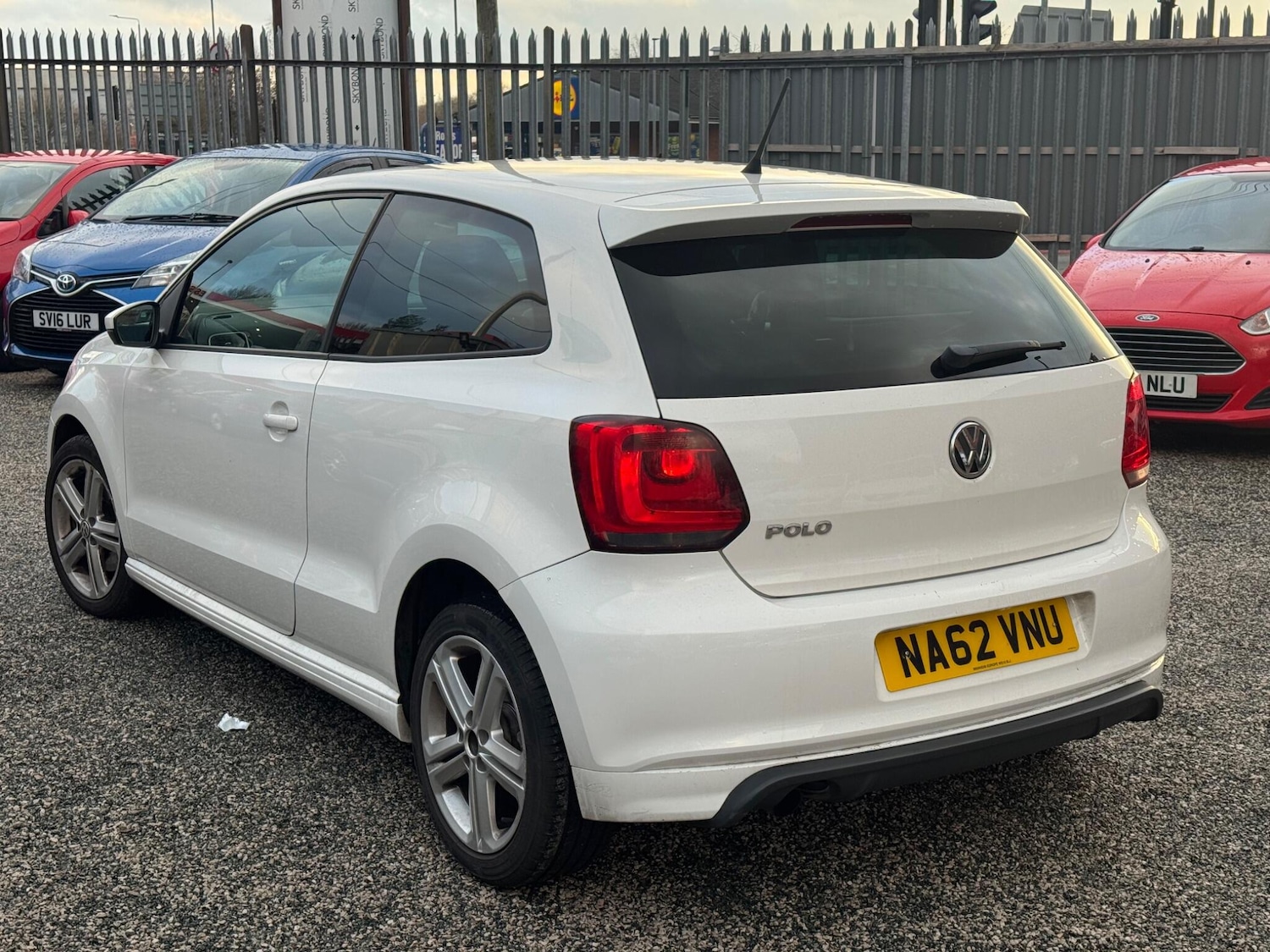 Used Volkswagen Polo 2012 for sale - 77238472: Photo 4