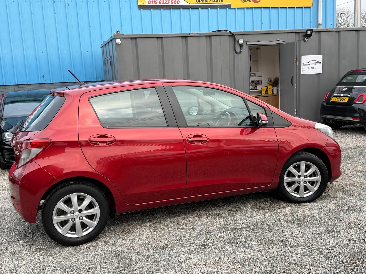 Used Toyota Yaris 2014 for sale - 77074264: Photo 17