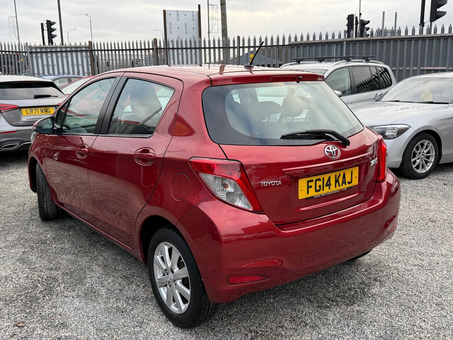 Used Toyota Yaris 2014 for sale - 77074264: Photo 4