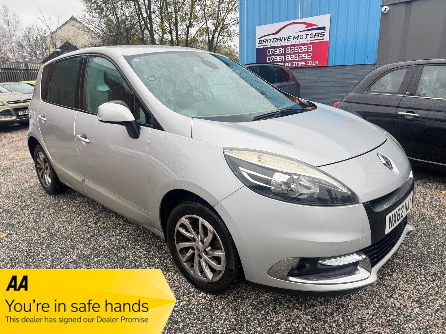Used Renault Scenic 2012 for sale - 76786693: Photo 1