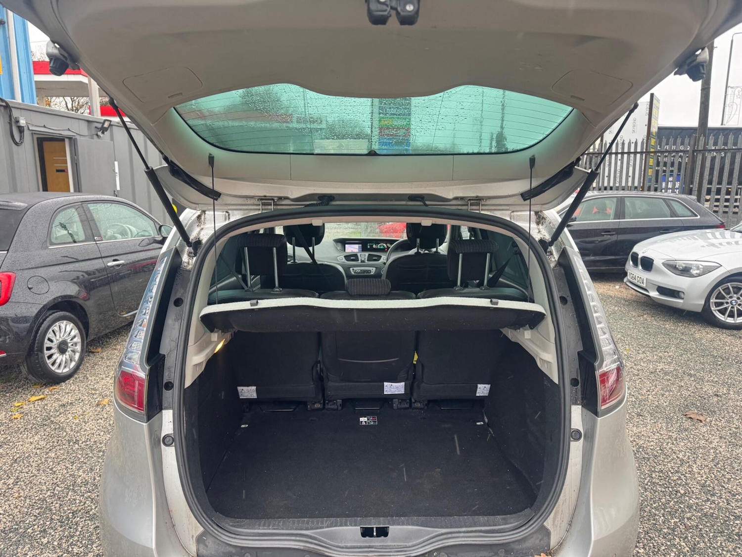 Used Renault Scenic 2012 for sale - 76786693: Photo 11