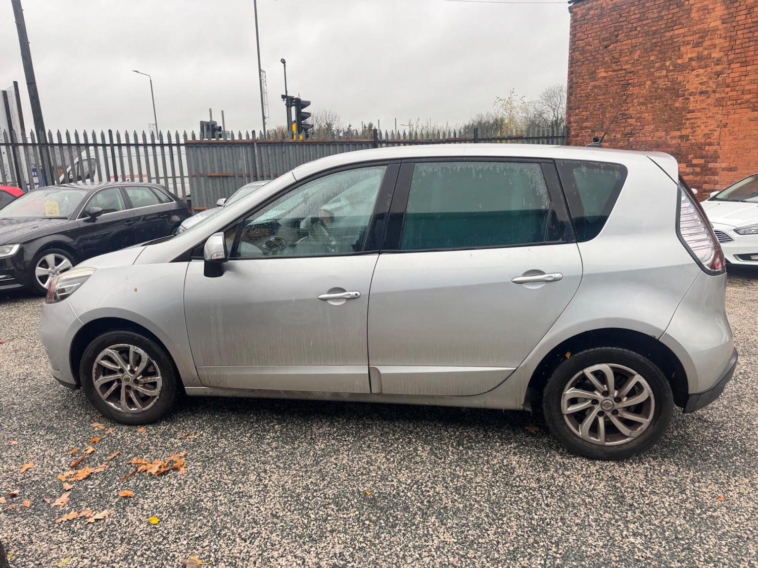 Used Renault Scenic 2012 for sale - 76786693: Photo 19
