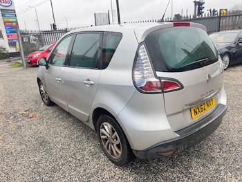 Used Renault Scenic 2012 for sale - 76786693: Photo