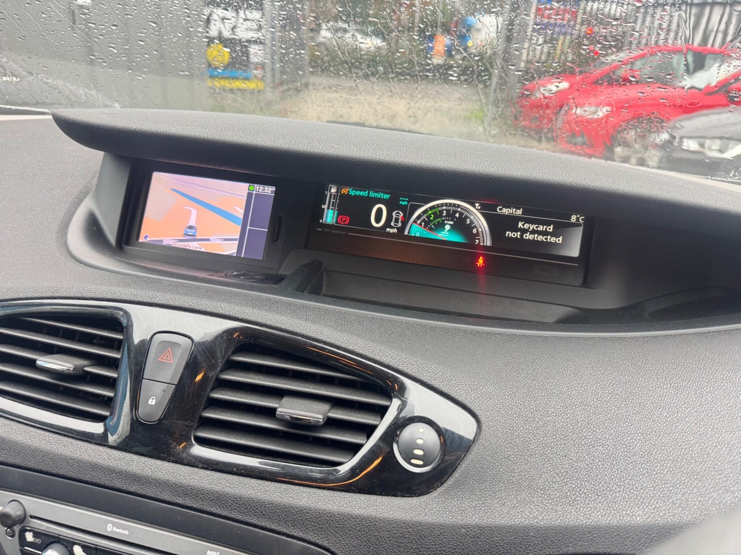 Used Renault Scenic 2012 for sale - 76786693: Photo 6