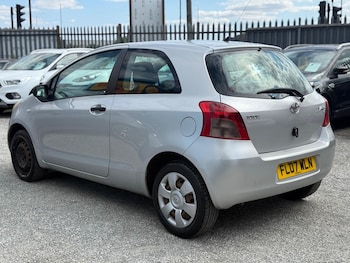 Used Toyota Yaris 2007 for sale - 79540834: Photo