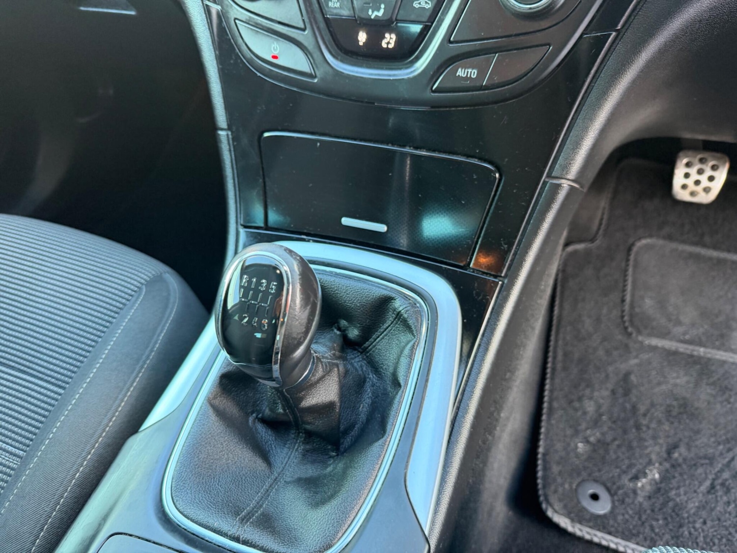 Used Vauxhall Insignia 2013 for sale - 77892834: Photo 19