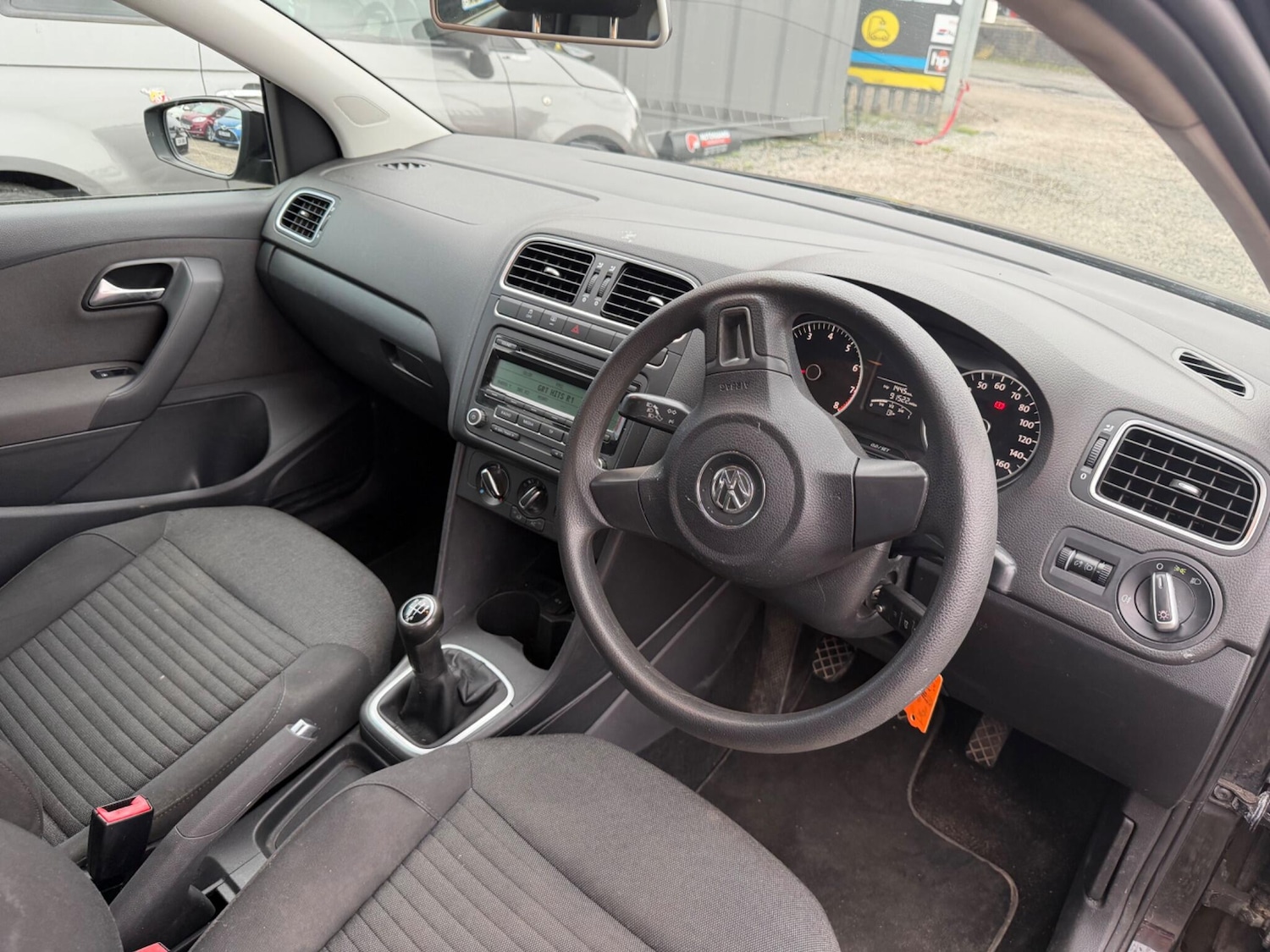 Used Volkswagen Polo 2011 for sale - 77331533: Photo 17