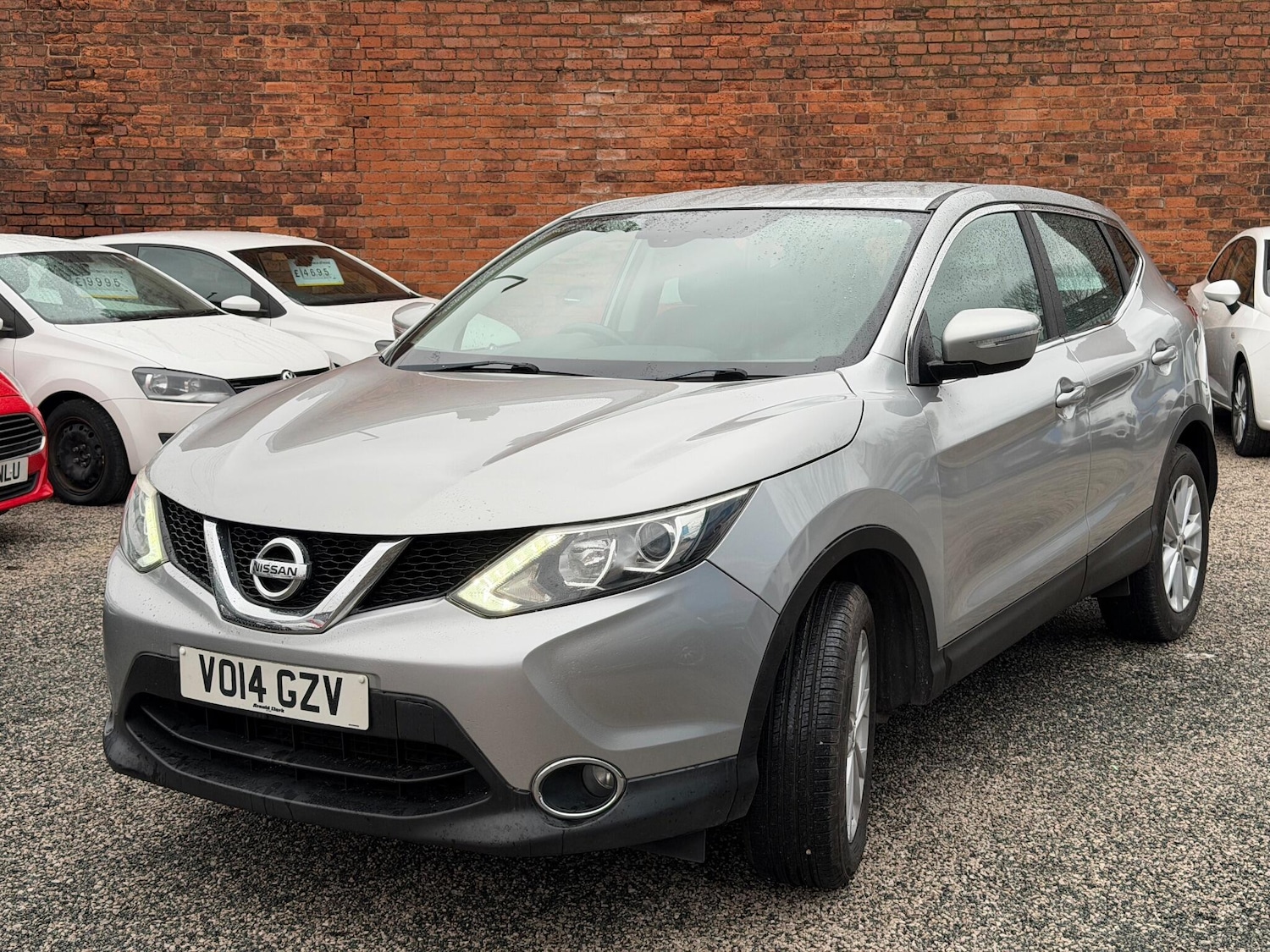 Used Nissan Qashqai 2014 for sale - 77305412: Photo 2