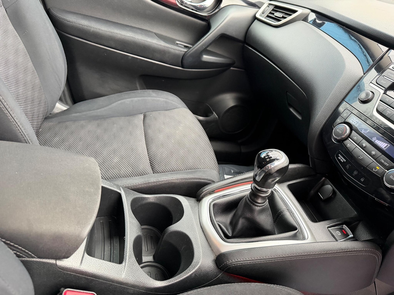 Used Nissan Qashqai 2014 for sale - 77305412: Photo 21