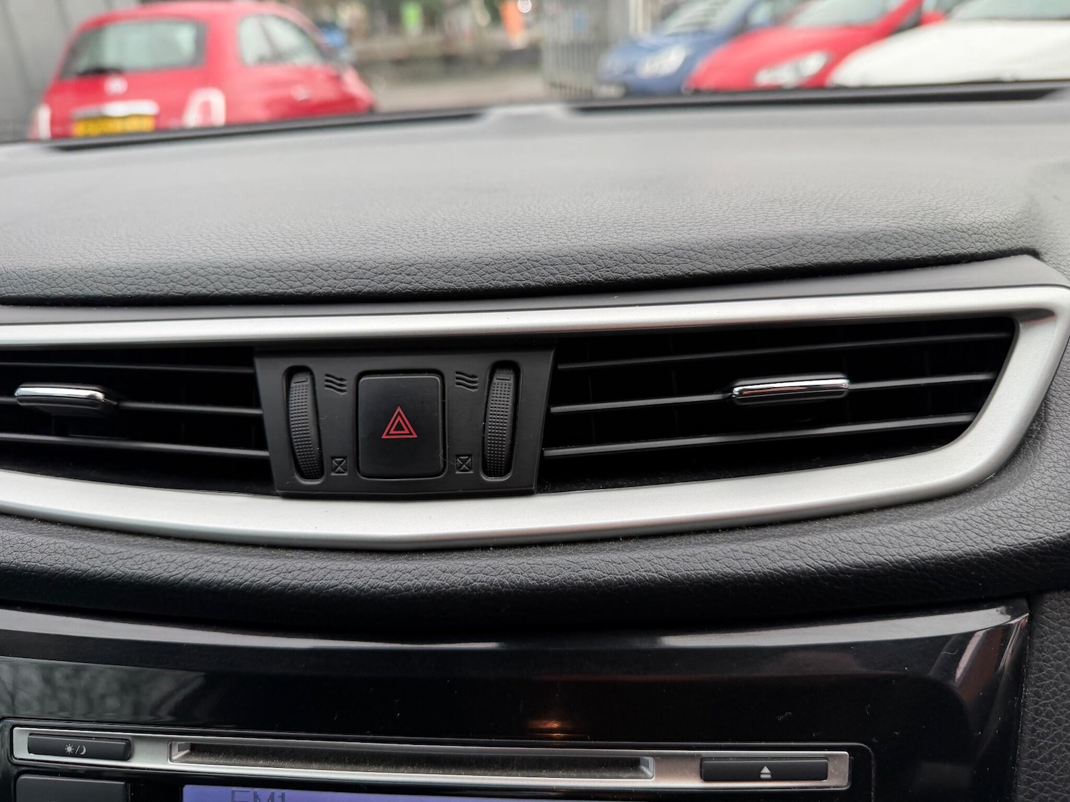 Used Nissan Qashqai 2014 for sale - 77305412: Photo 31