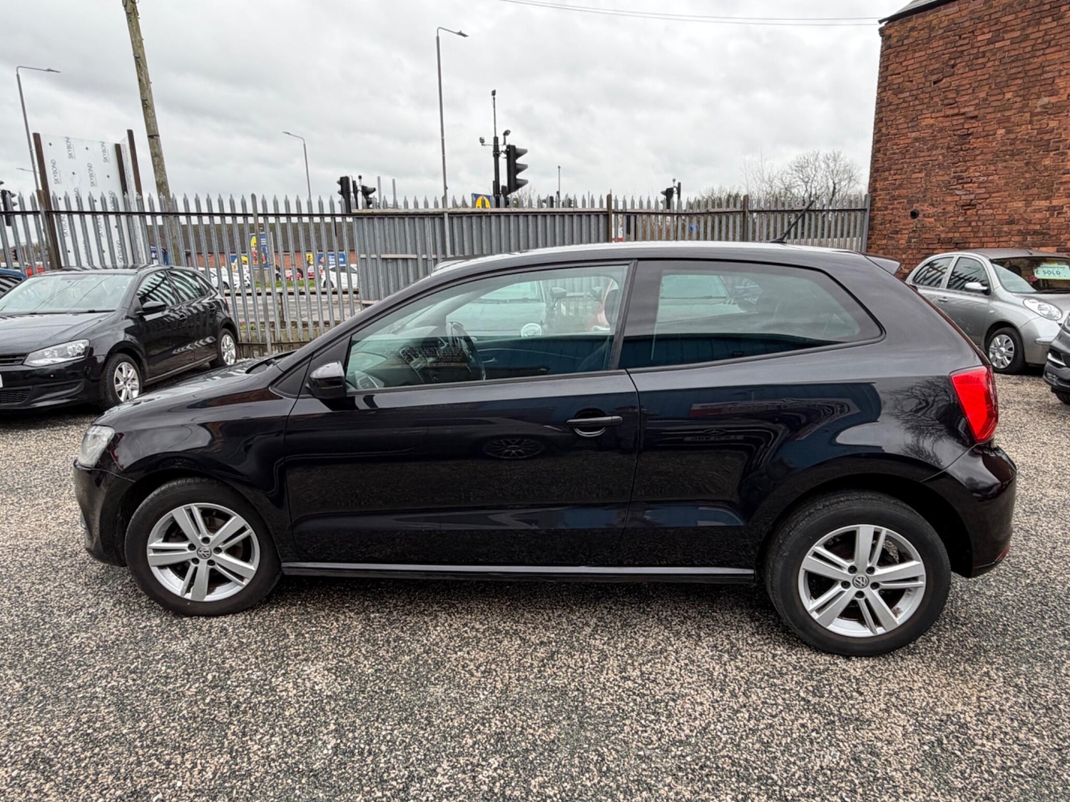 Used Volkswagen Polo 2017 for sale - 77710459: Photo 10
