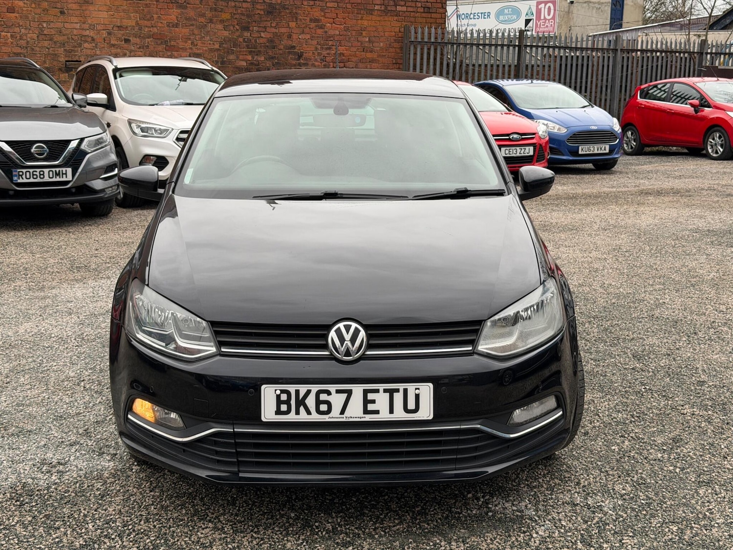 Used Volkswagen Polo 2017 for sale - 77710459: Photo 2