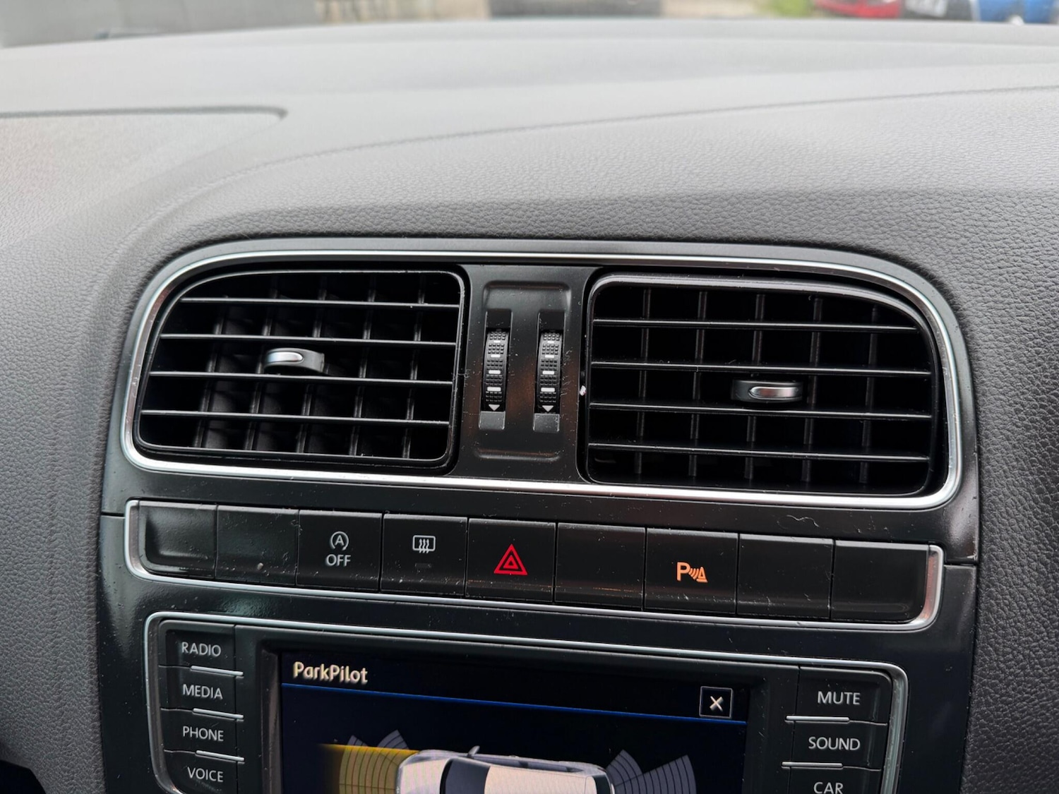 Used Volkswagen Polo 2017 for sale - 77710459: Photo 36