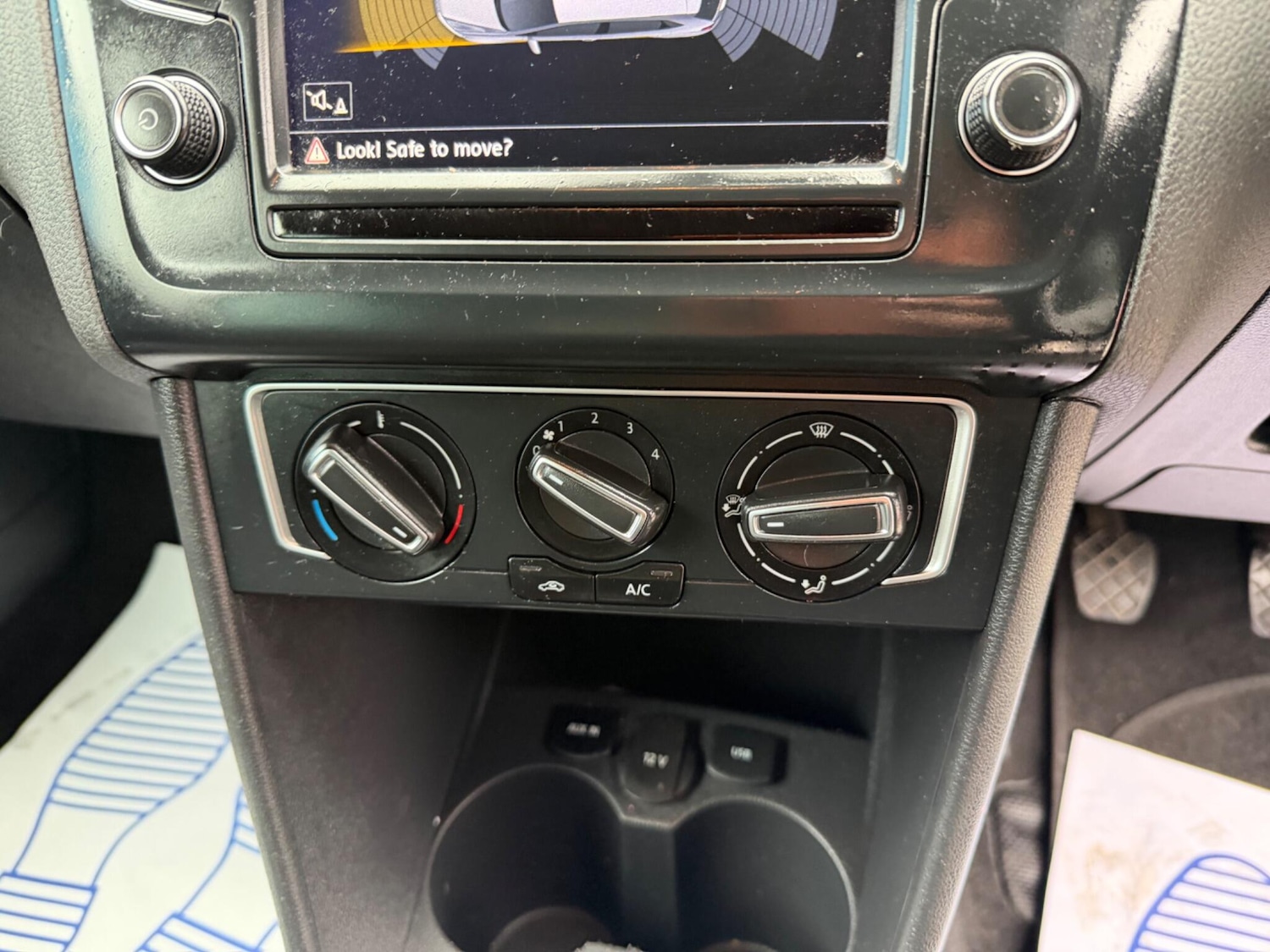 Used Volkswagen Polo 2017 for sale - 77710459: Photo 38