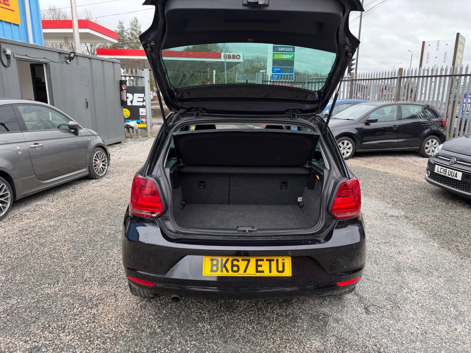 Used Volkswagen Polo 2017 for sale - 77710459: Photo 40