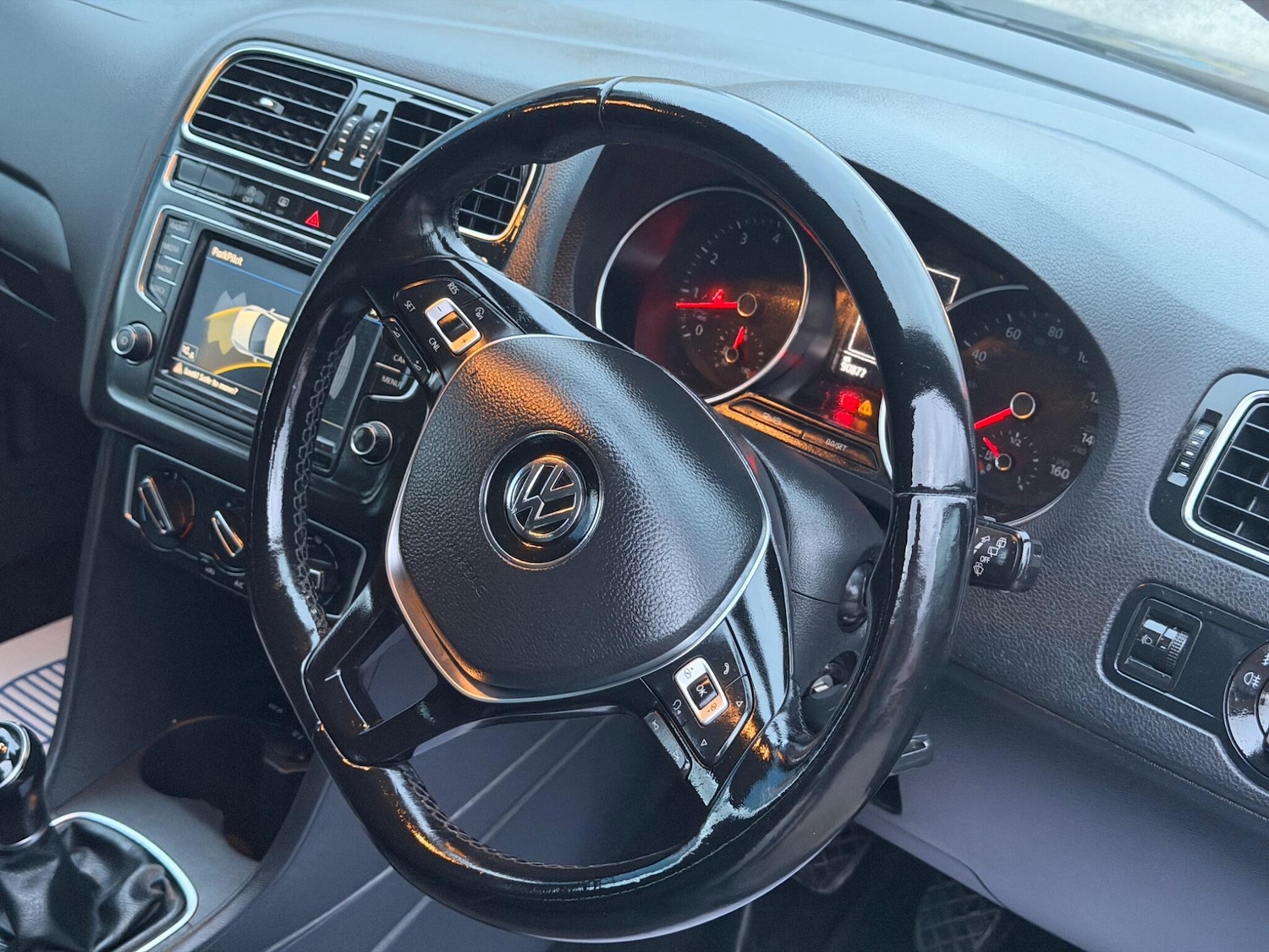 Used Volkswagen Polo 2017 for sale - 77710459: Photo 41