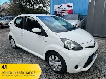 (12) - 1.0 VVT-i Ice Euro 5 5dr