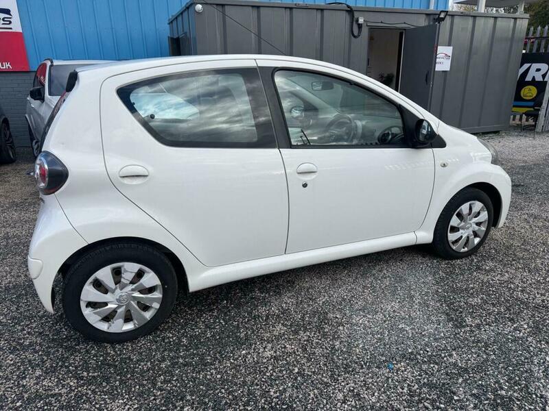 Used Toyota AYGO 2012 for sale - 76913415: Photo 27