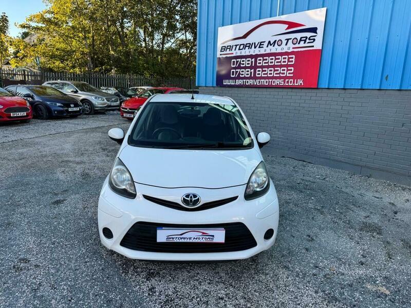 Used Toyota AYGO 2012 for sale - 76913415: Photo 3